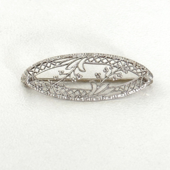 Estate Jewelry - Antique 14K White Gold Floral Filigree Intricate Detail Small Petite Brooch Pin